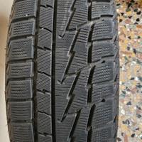 4 gome invernali  90% di batistrada quasi  nuove