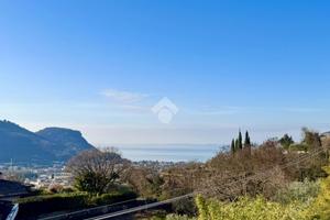 VILLA SINGOLA A COSTERMANO