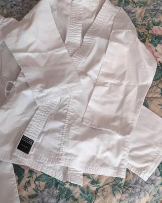 Kimono per bambina taglia 130cm 10€
