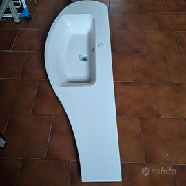 lavandino con vasca decentrato a sinistra