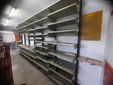 Scaffalature e pannelli forati