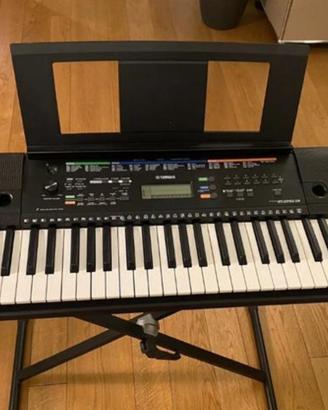 Tastiera Yamaha PSR 253 61 tasti in perfetto stato