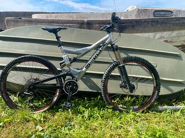 Commencal DH/ enduro
