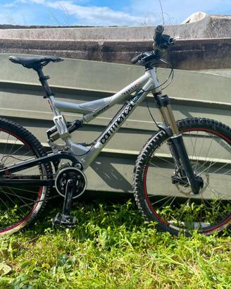 Commencal DH/ enduro