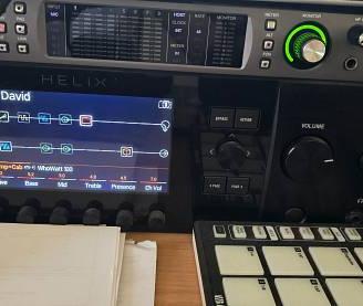 Line6 Helix Rack + Controller