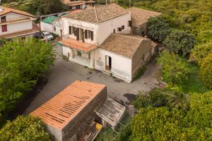 Antica casa padronale con palmento panoramico