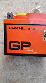 Batteria per ciclomotore 50cc