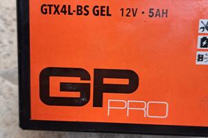 Batteria per ciclomotore 50cc