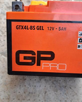 Batteria per ciclomotore 50cc