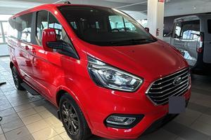 Ford custom Titanium 