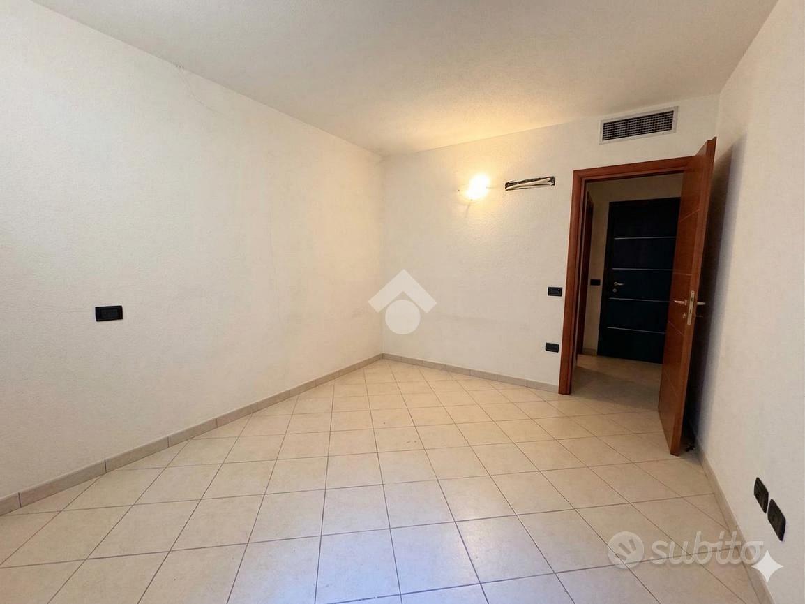 Apartment in Cagliari, Is Campus, Pirri - Altro