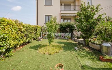 TRILOCALE CON GIARDINO