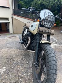 Moto scrambler