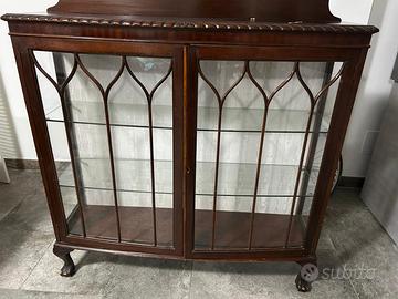 Vetrina inhkese d’epoca