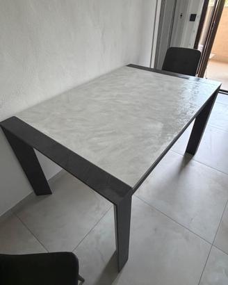 Tavolo allungabile