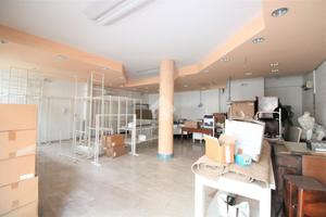 NEGOZIO A GALLIERA VENETA