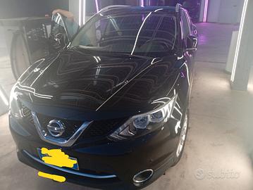 NISSAN QASHQAI 1200 BENZINA ACENTA PREMIUM.
