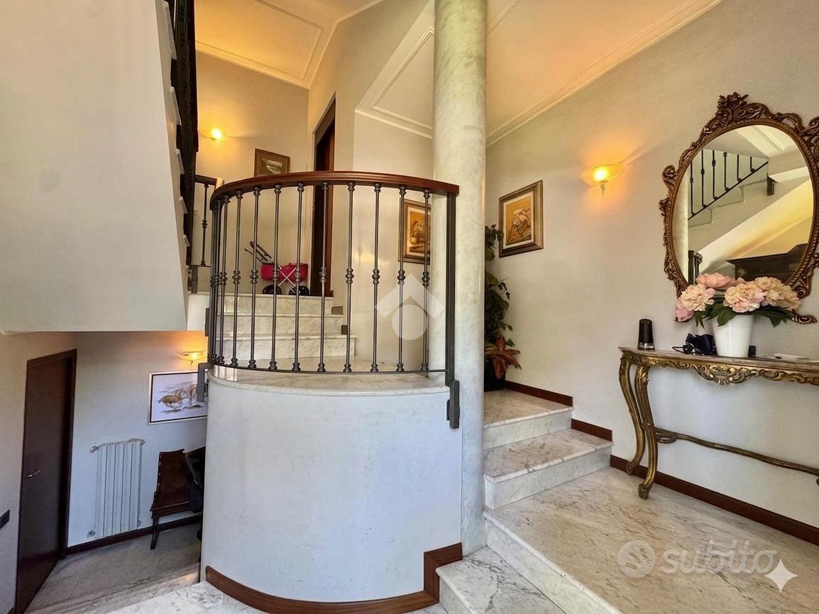 VILLA SINGOLA A NOVARA - Vista 5