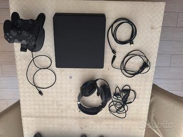 🎮PLAYSTATION 4 slim + 2 Controller + Base Ricarica
