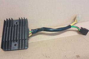 Regolatore di tensione Ducati Monster 620 900 S4R