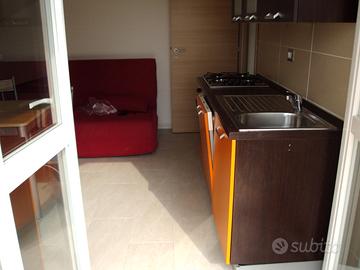 Trilocale arredato , ristrutturato a nuovo