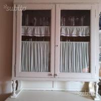 Credenza provenzale colore champagne