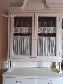 Credenza provenzale colore champagne