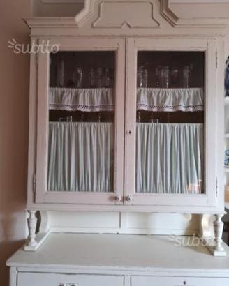 Credenza provenzale colore champagne