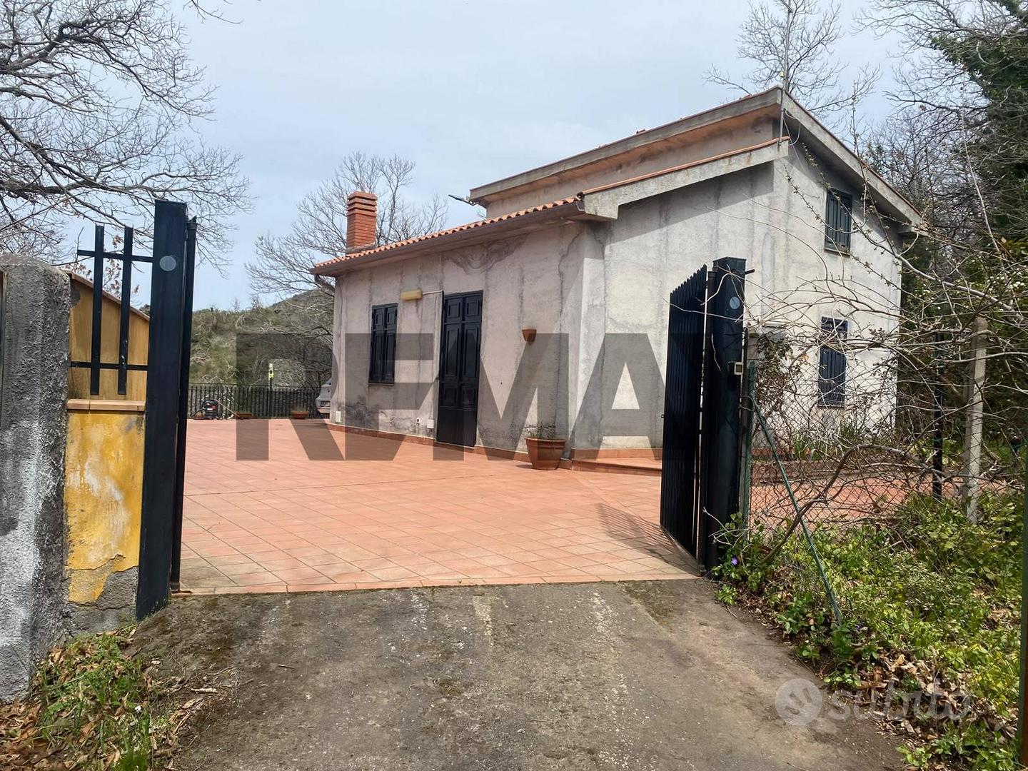 Casa – Adrano, Catania - Vista 2