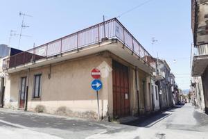 CASA INDIPENDENTE A RIPOSTO