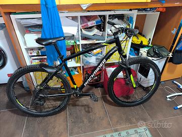 Mountain Bike "Rockrider ST530" 27,5" in ottime

c