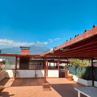 Locasi trivani arredato fronte mare