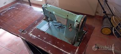 Macchina da cucire Singer vintage