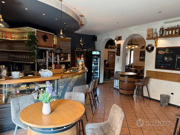 36R - AziendaSi - B.go Venezia, bar con cucina