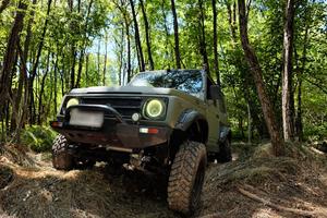 Suzuki SAMURAI SJ 413