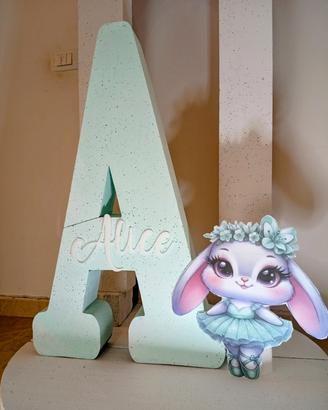 lettera gigante in polistirolo