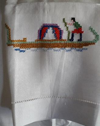 Asciugamani venezia in lino con ricamo