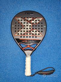 Racchetta padel 
NOX At10 Genius 18k Alum By Agust