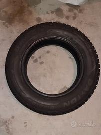 Quattro pneumatici invernali 195/65 R15