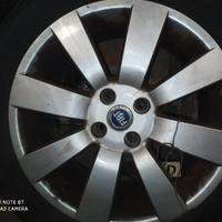 4 cerchi in lega  originali FIAT montati su stilo