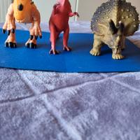 Dinosauri giocattoli