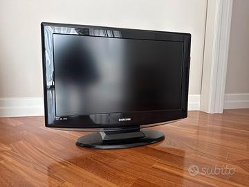 Samsung TV 32” HD