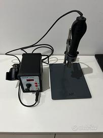 Saldatore ad aria calda con  stazione