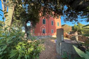 Bilocale in Villa Toscana di pregio