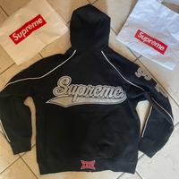 Felpa Supreme Playoffs