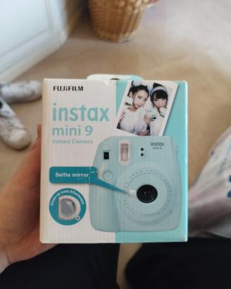 Polaroid Instax mini 9