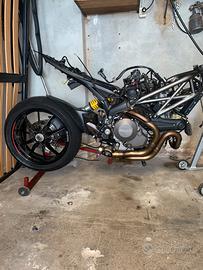 Ricambi ducati monster 1100 evo