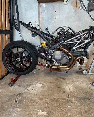 Ricambi ducati monster 1100 evo