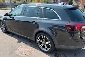 Opel Insigna Country Tourer SW CDTI 170 Cv