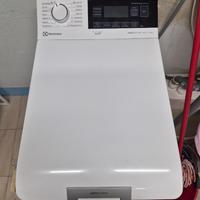 Lavatrice Electrolux PerfectCare 700 – nuova